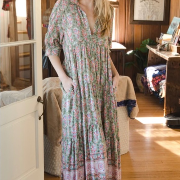 Natural Life Rebecca Midi Dress. Floral print. Layered skirt. Large - Picture 3 of 6